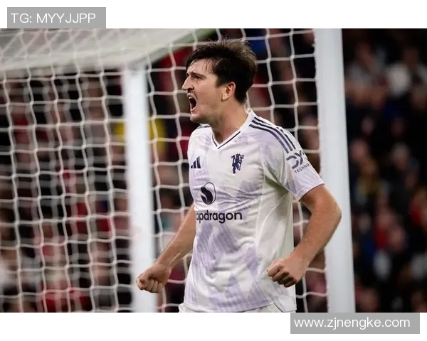 曼联官宣利马恢复合练，阿莫林发表其复出方案！马奎尔仍有望参赛